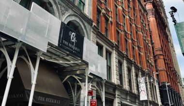 Entrance of the Beekman hotel