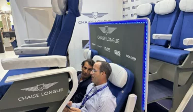 Chaise Longue Double-Decker Seat Concept