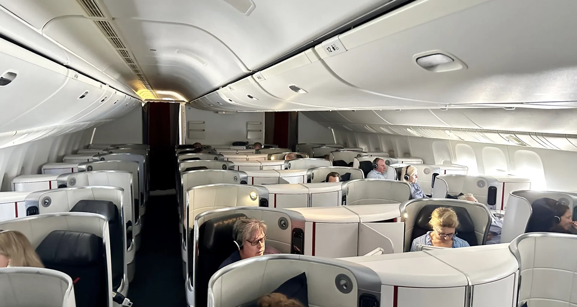 Air France 777-300ER business class cabin