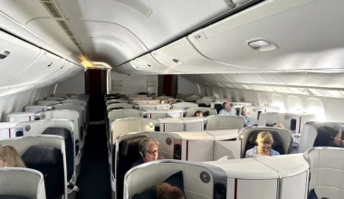 Air France 777-300ER business class cabin