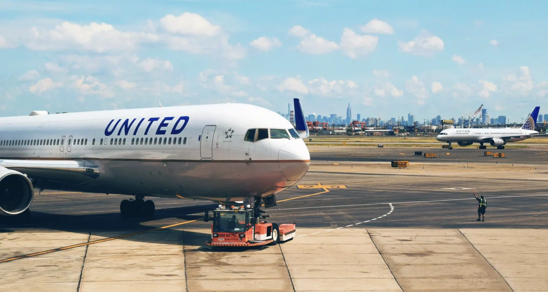 United airlines plane