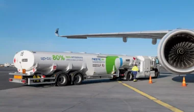 Sustainable aviation fuel tanker