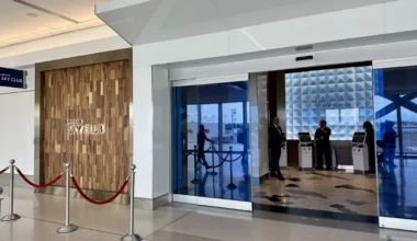 Delta Sky Club entrance at LGA