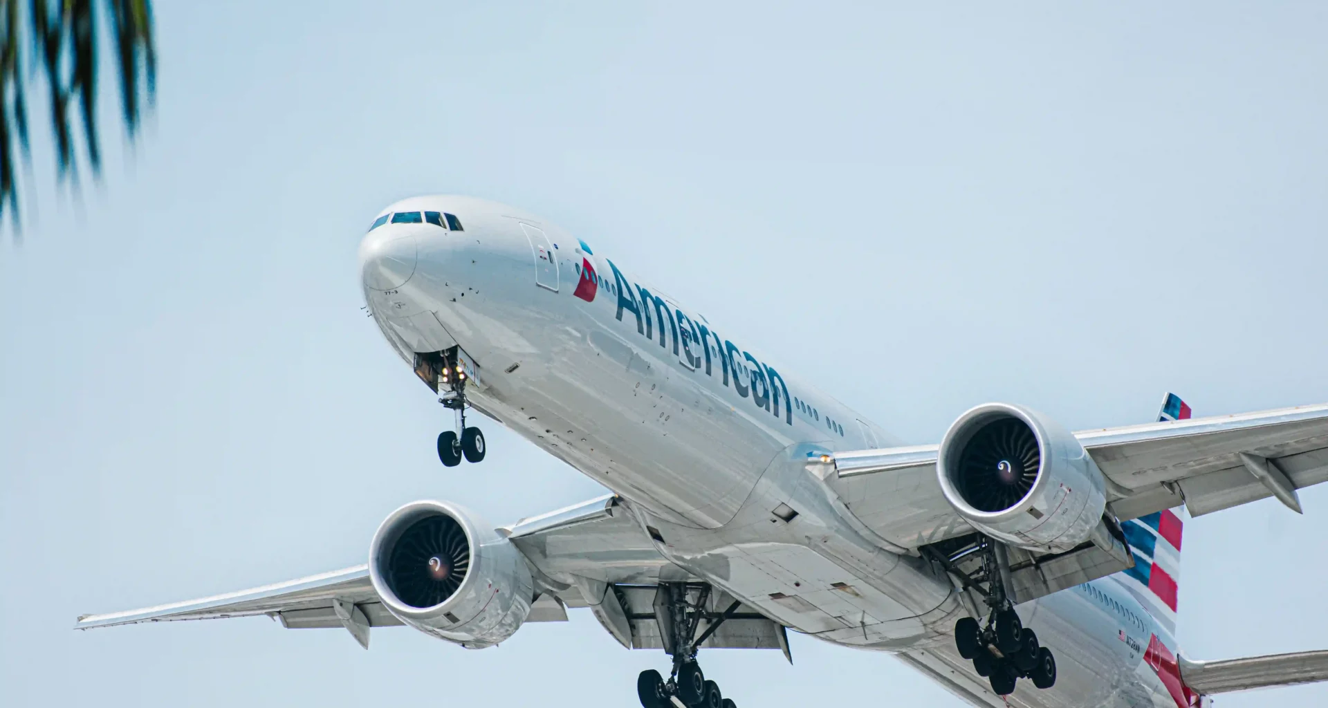 American Airlines 777