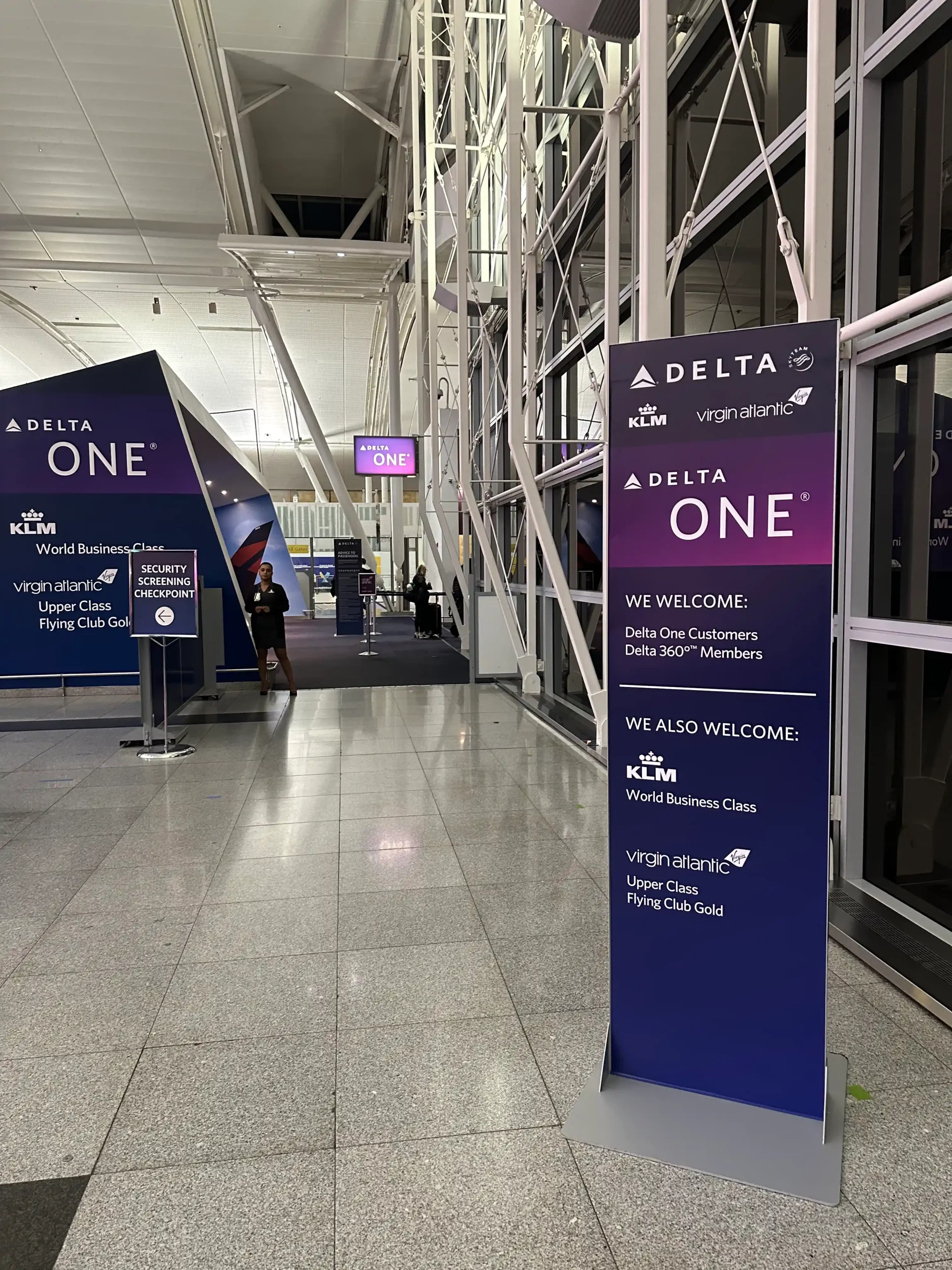 Delta One check in sign